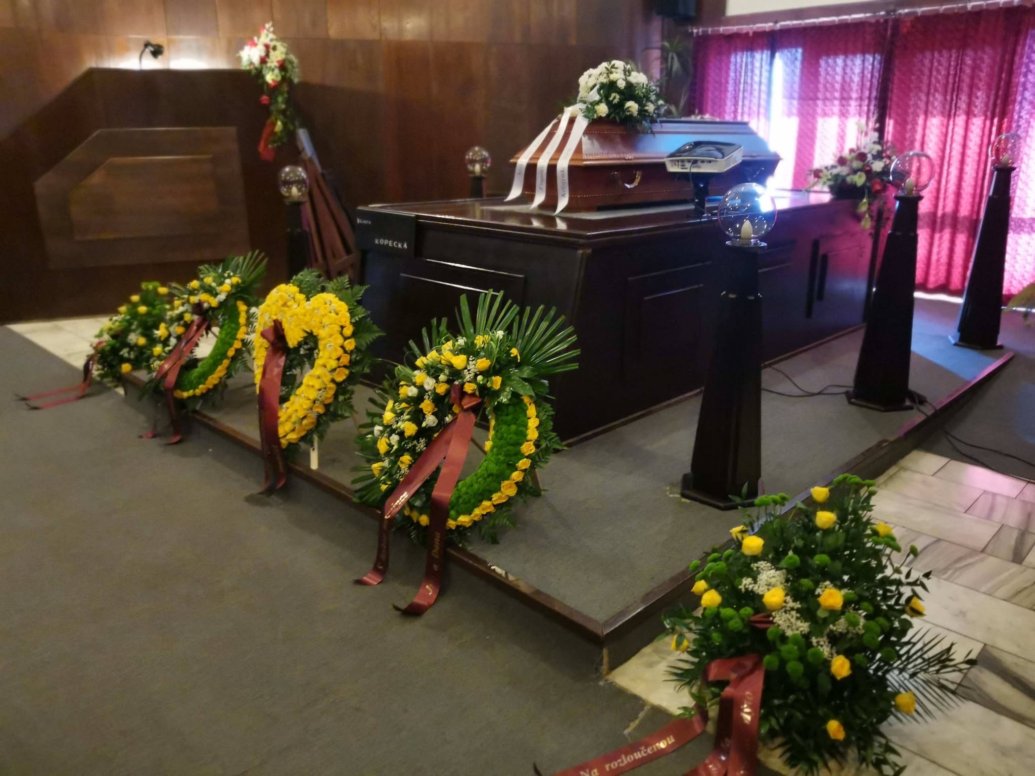 Pohřební ústav J.Bouška